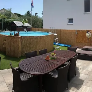 Dragan Apartman Sveti Filip i Jakov